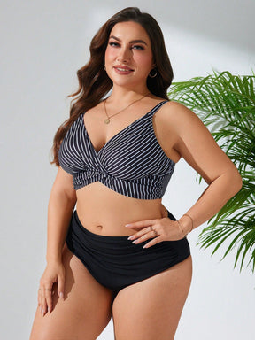 Biquíni Feminino com Detalhes em Franzidos e Design Moderno