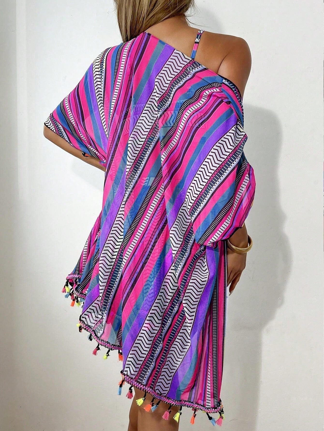 Top 10 Sand Tropical – Conjunto Praia 4 Peças com Kimono – Estampa Geométrica Verão 2026